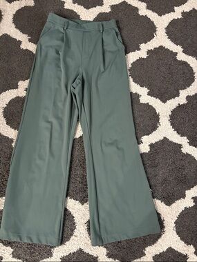 Halara Wide Leg Trousers in Green